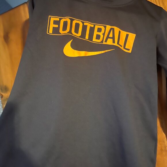 Nike size 5 - Picture 2 of 3